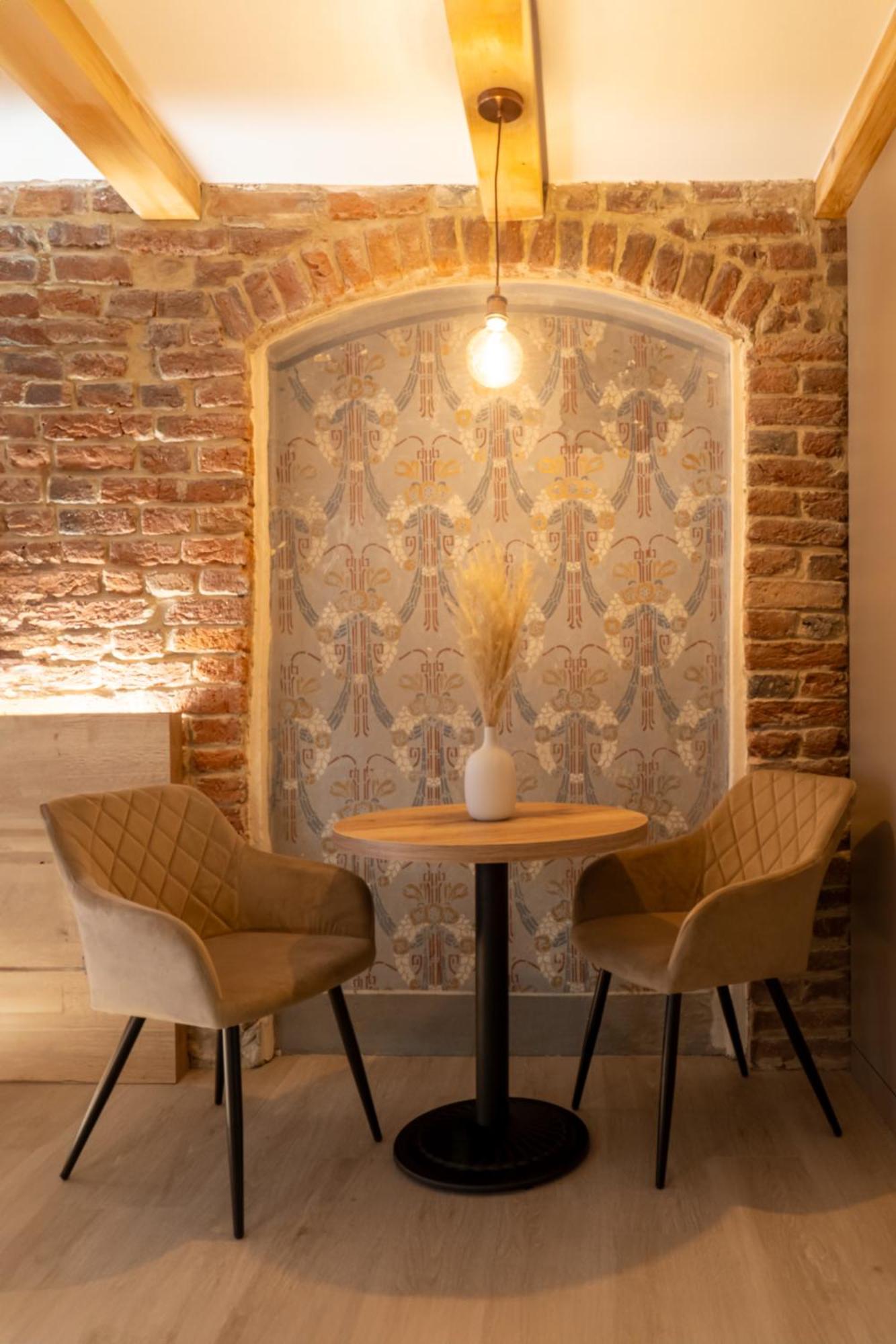 White Wolf Boutique Apartments Olomouc Esterno foto