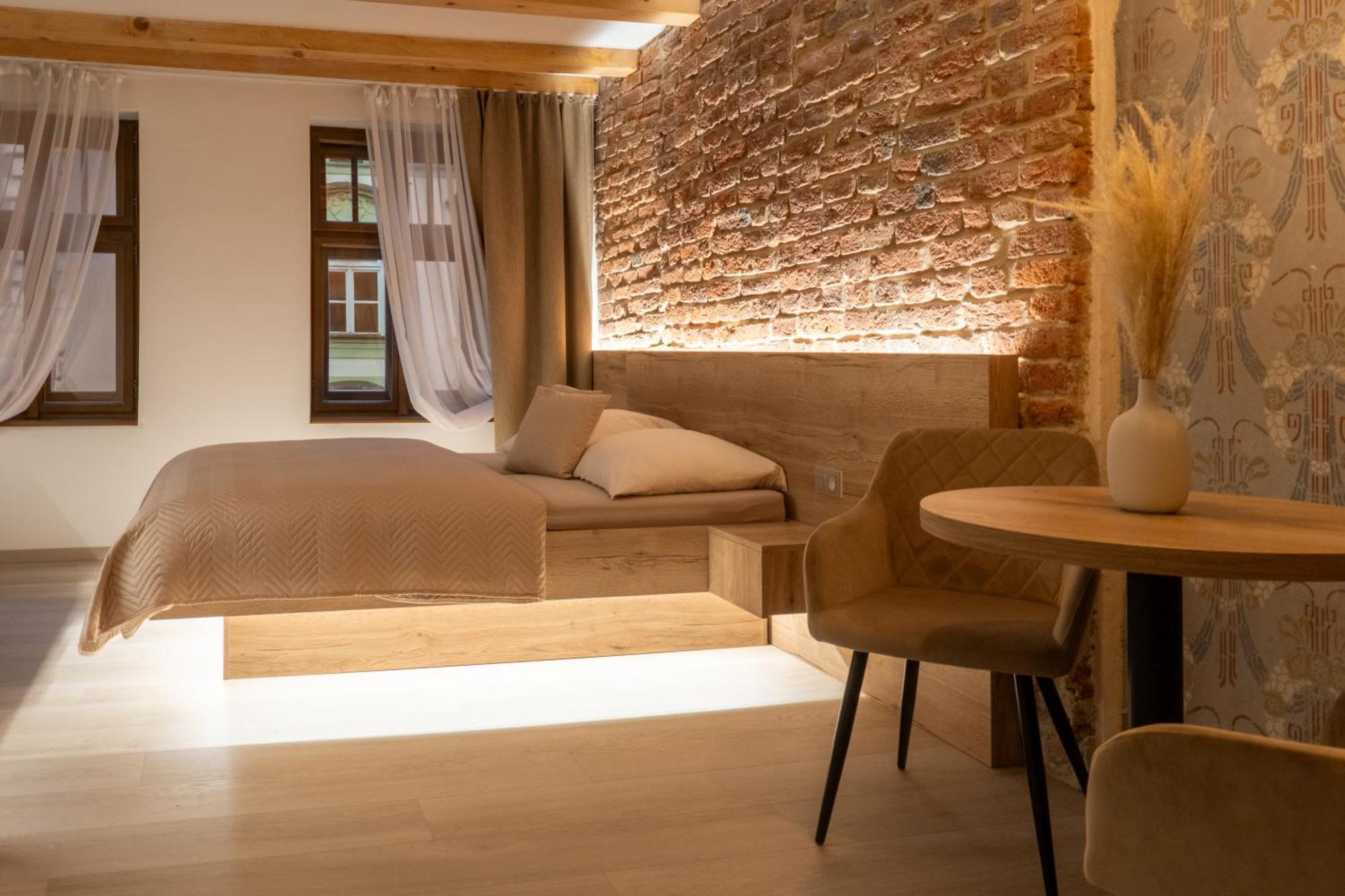 White Wolf Boutique Apartments Olomouc Esterno foto